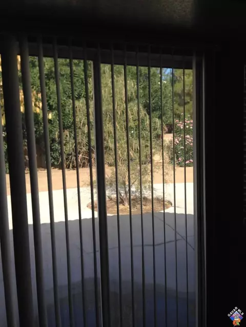 1009 Lillian Ct, Lancaster, CA 93535 photo 5