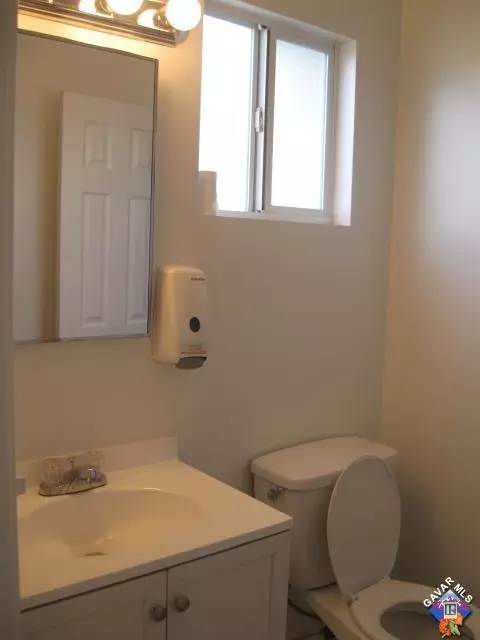 45581 7th St, Lancaster, CA 93535 photo 8