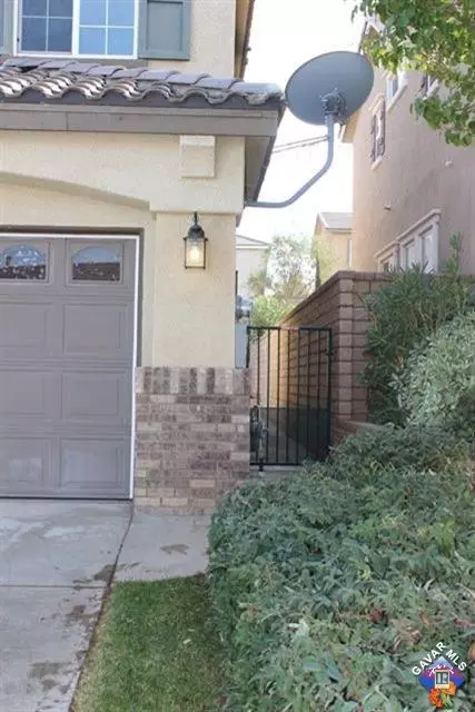 37630 Ruby Red Ln, Palmdale, CA 93551 photo 4