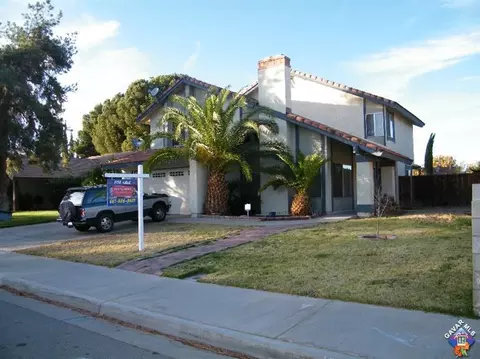 515 Curve Cir, Lancaster, CA 93535 photo 3