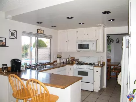515 Curve Cir, Lancaster, CA 93535 photo 8