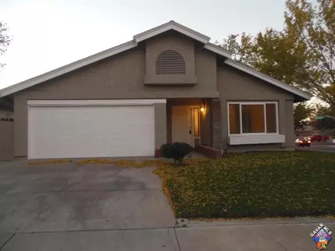 36979 Desert Willow Dr, Palmdale, CA 93550 photo 2