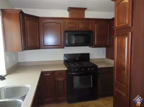 36979 Desert Willow Dr, Palmdale, CA 93550 photo 13