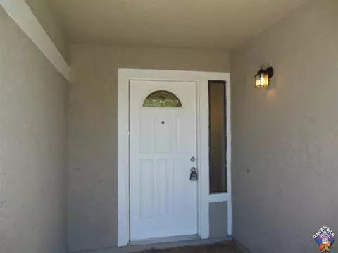 36979 Desert Willow Dr, Palmdale, CA 93550 photo 4