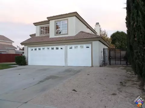 37744 Clark Ct, Palmdale, CA 93552 photo 3