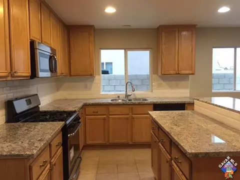45533 36th St, Lancaster, CA 93535 photo 8