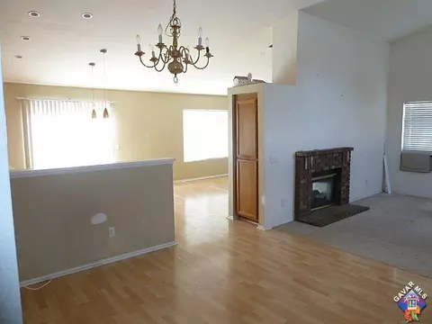 3334 Knott Ct, Lancaster, CA 93535 photo 3