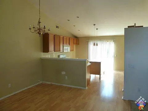 3334 Knott Ct, Lancaster, CA 93535 photo 4