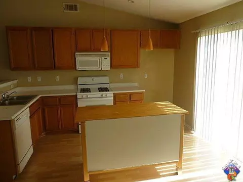 3334 Knott Ct, Lancaster, CA 93535 photo 11