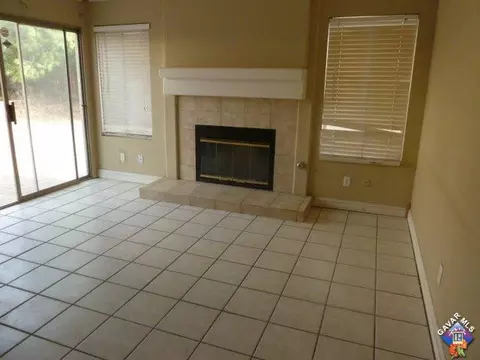 37722 57th St, Palmdale, CA 93552 photo 4