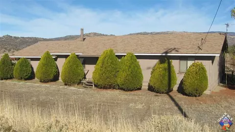27481 Man O, Tehachapi, CA 93561 photo 3