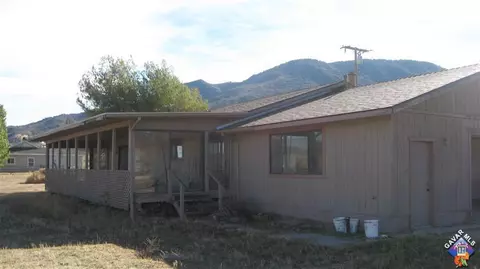 27481 Man O, Tehachapi, CA 93561 photo 4