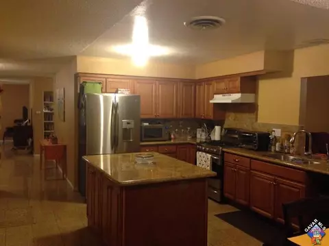 37725 26th St E, Palmdale, CA 93550 photo 3