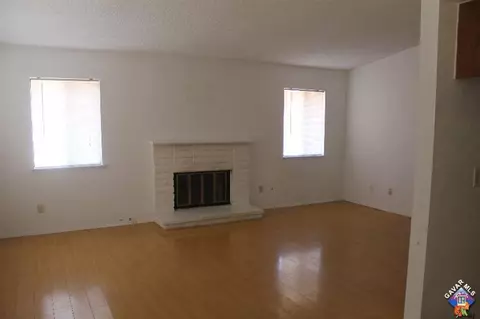 37131 31st St, Palmdale, CA 93550 photo 3