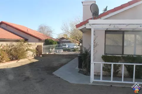 37131 31st St, Palmdale, CA 93550 photo 8