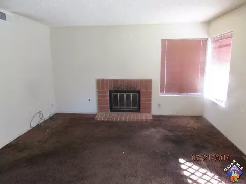 2704 Juniper Dr, Palmdale, CA 93550 photo 6