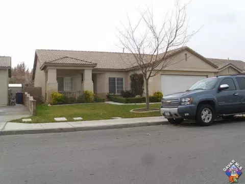1728 Windermere Dr, Lancaster, CA 93534 photo 2