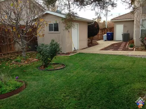 43222 Vineyard Dr, Lancaster, CA 93535 photo 23