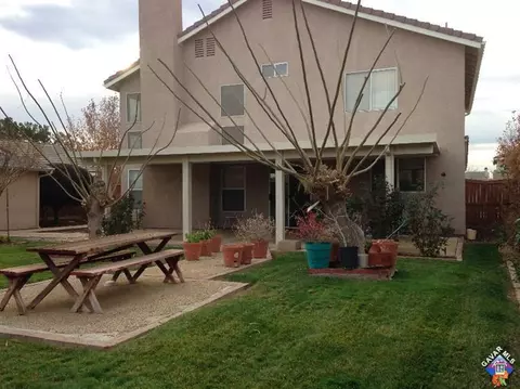 43222 Vineyard Dr, Lancaster, CA 93535 photo 21