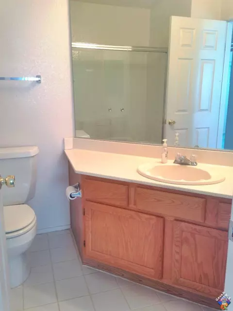 43222 Vineyard Dr, Lancaster, CA 93535 photo 14