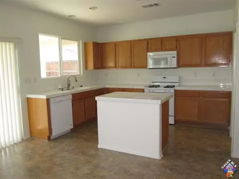 36926 Andorra Dr, Palmdale, CA 93550 photo 19