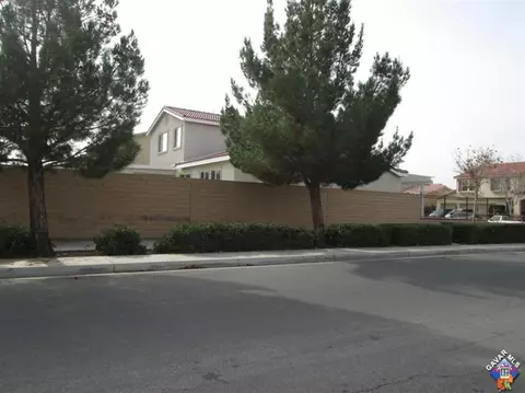 36926 Andorra Dr, Palmdale, CA 93550 photo 4