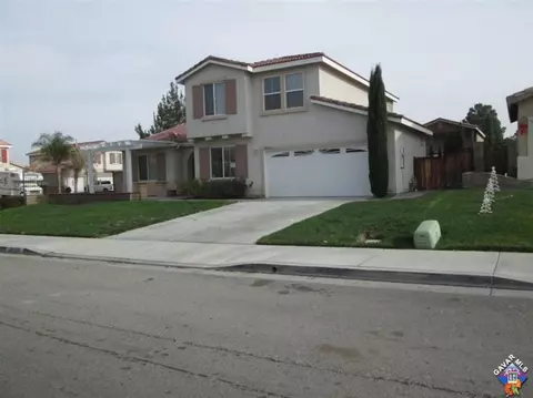 36926 Andorra Dr, Palmdale, CA 93550 photo 2