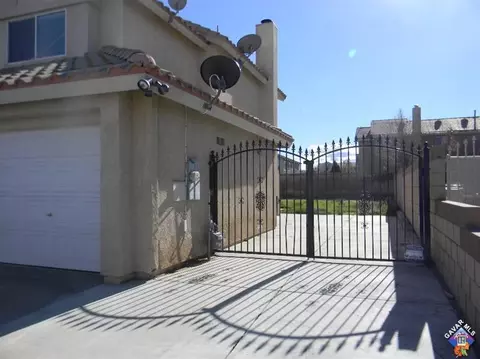 4332 Serene Ave, Lancaster, CA 93536 photo 3