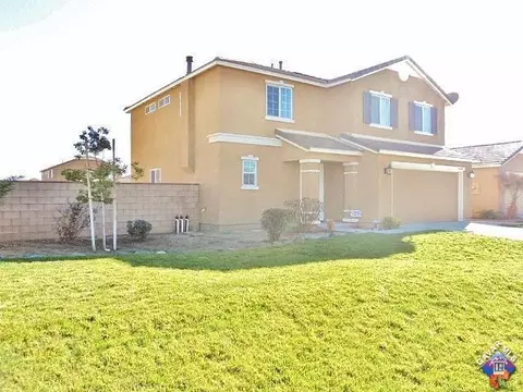 43104 Vineyard Dr E, Lancaster, CA 93535 photo 3
