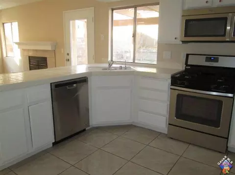 37313 Dawson Dr, Palmdale, CA 93550 photo 11