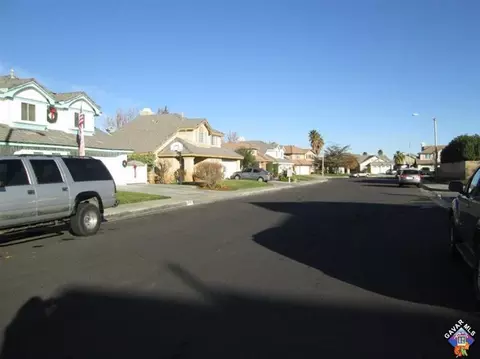 37313 Dawson Dr, Palmdale, CA 93550 photo 4