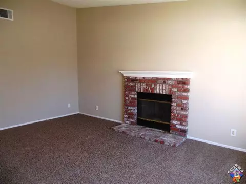 43044 11th St, Lancaster, CA 93535 photo 6