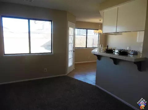 43044 11th St, Lancaster, CA 93535 photo 7