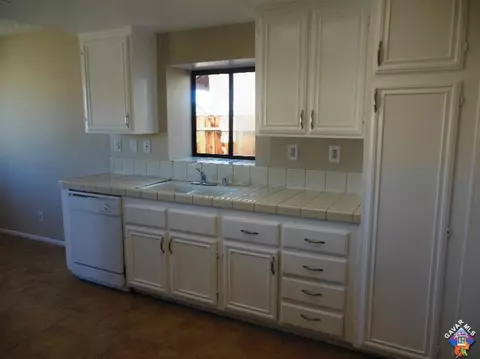 43044 11th St, Lancaster, CA 93535 photo 13