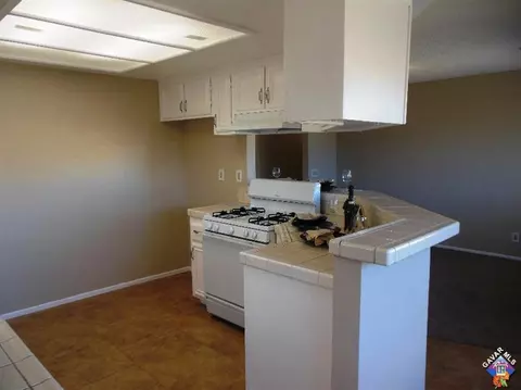 43044 11th St, Lancaster, CA 93535 photo 11