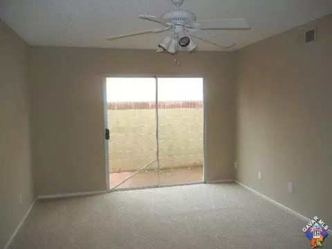 44706 E 11th St, Lancaster, CA 93535 photo 8