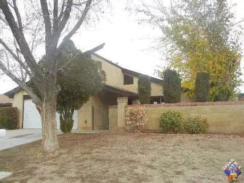 44706 E 11th St, Lancaster, CA 93535 photo 1