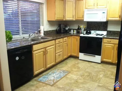 44644 E 13th St, Lancaster, CA 93535 photo 17