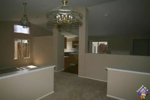 37559 Deville St, Palmdale, CA 93552 photo 2