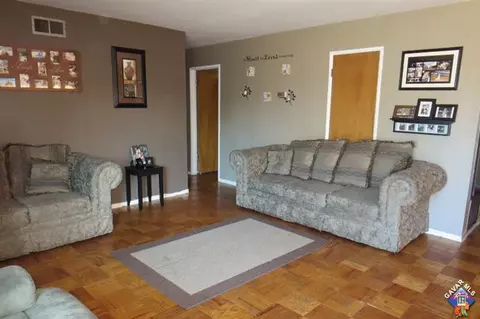 38609 33rd St E, Palmdale, CA 93550 photo 3