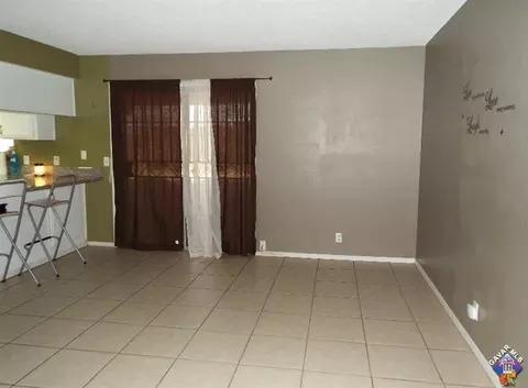 44758 Leslie Ct, Lancaster, CA 93535 photo 8