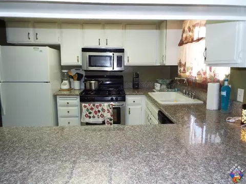 44758 Leslie Ct, Lancaster, CA 93535 photo 7