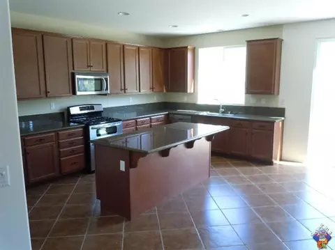 760 Celtic Dr, Palmdale, CA 93551 photo 11
