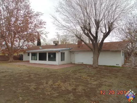 44305 E 13th St, Lancaster, CA 93535 photo 11