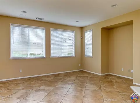 37145 Firethorn St, Palmdale, CA 93550 photo 3