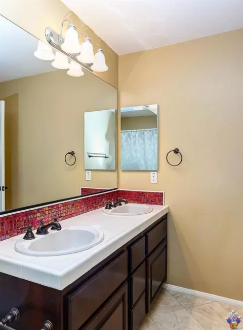37145 Firethorn St, Palmdale, CA 93550 photo 15