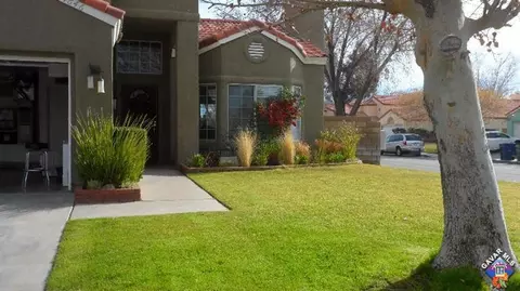 44646 Timothy Ct, Lancaster, CA 93535 photo 2