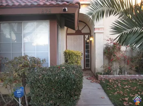 5828 Lighthouse Ln, Palmdale, CA 93552 photo 13