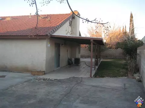 5828 Lighthouse Ln, Palmdale, CA 93552 photo 10