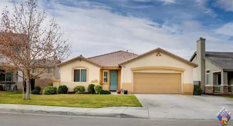 44535 Grove Ln, Lancaster, CA 93534 photo 1